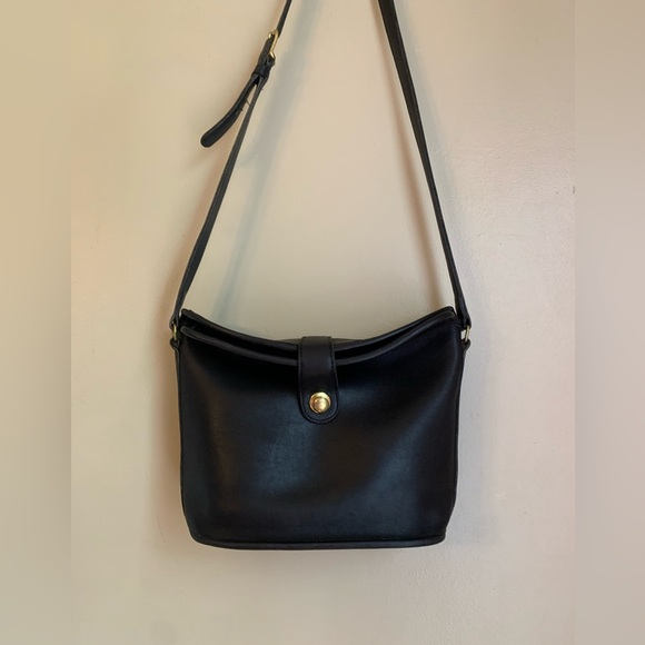 Vtg Coach Binocular 9853 crossbody bag made in the usa - Picture 1 of 13